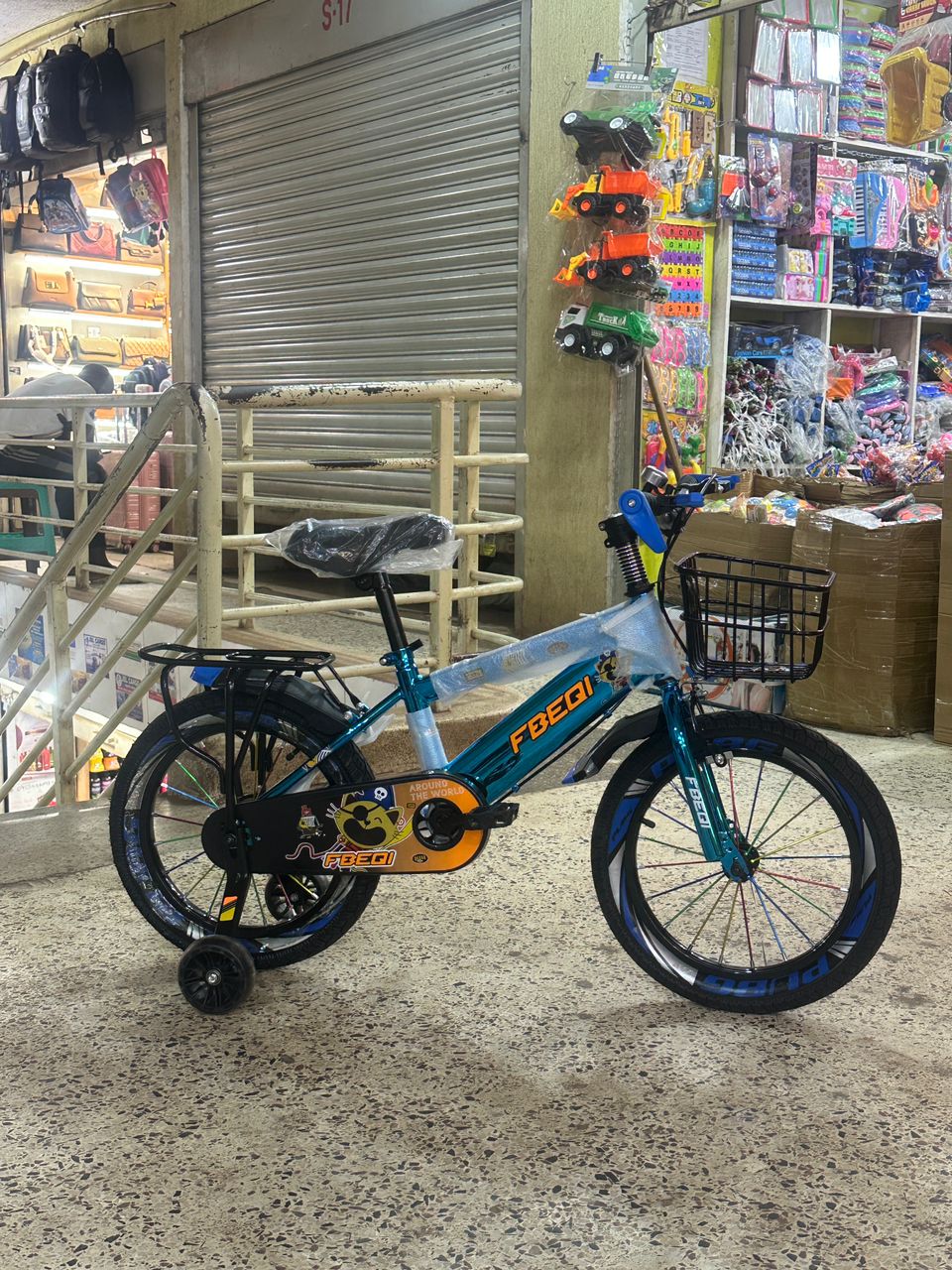 Kids bike with balancing wheels 2-8 years