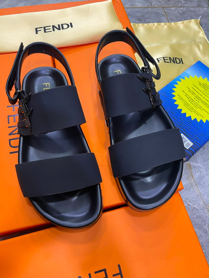 Men's leather sandals