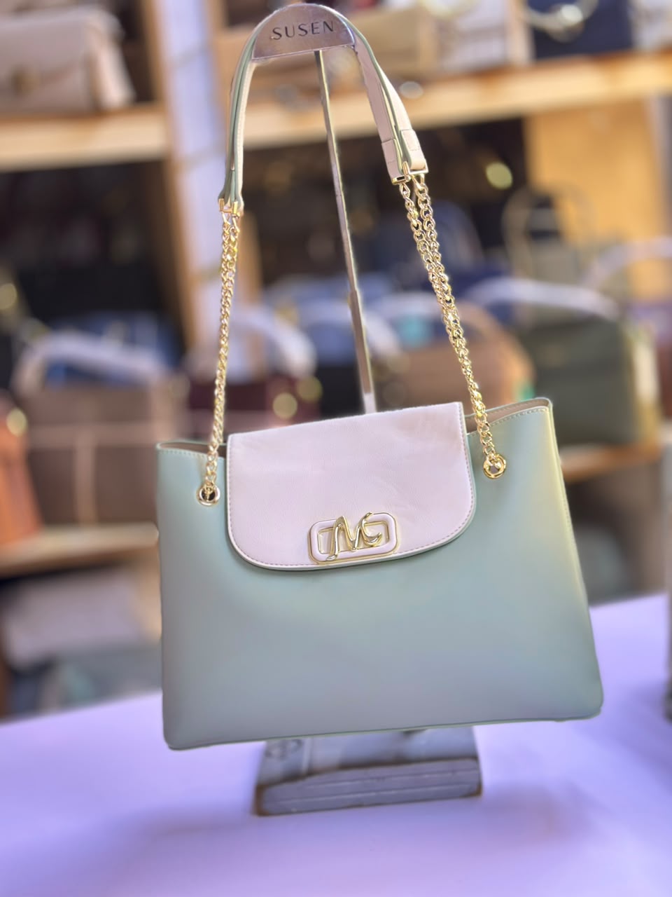 women's shoulder handbag