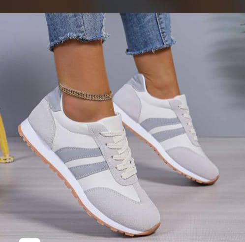 Ladies colorblock lightweight casual sneakers