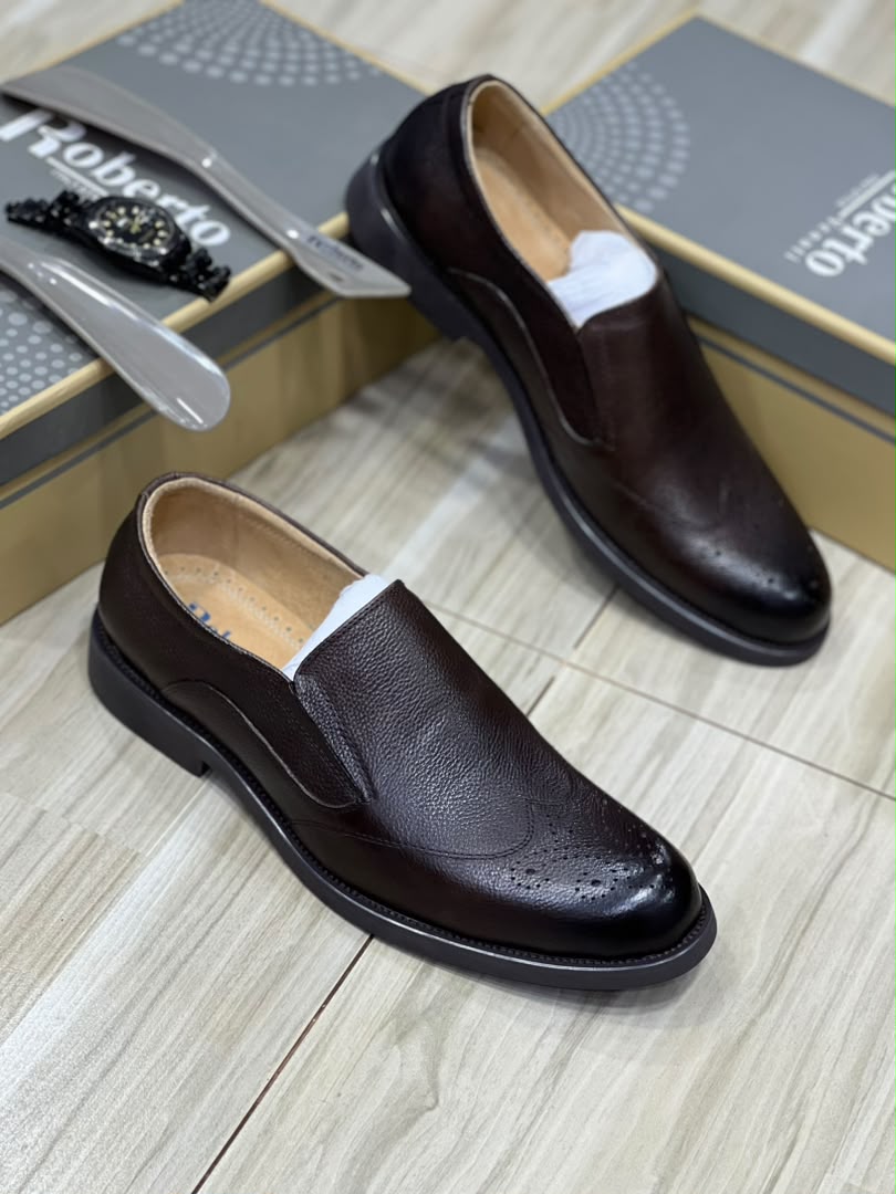 Textured leather slip-on office shoes