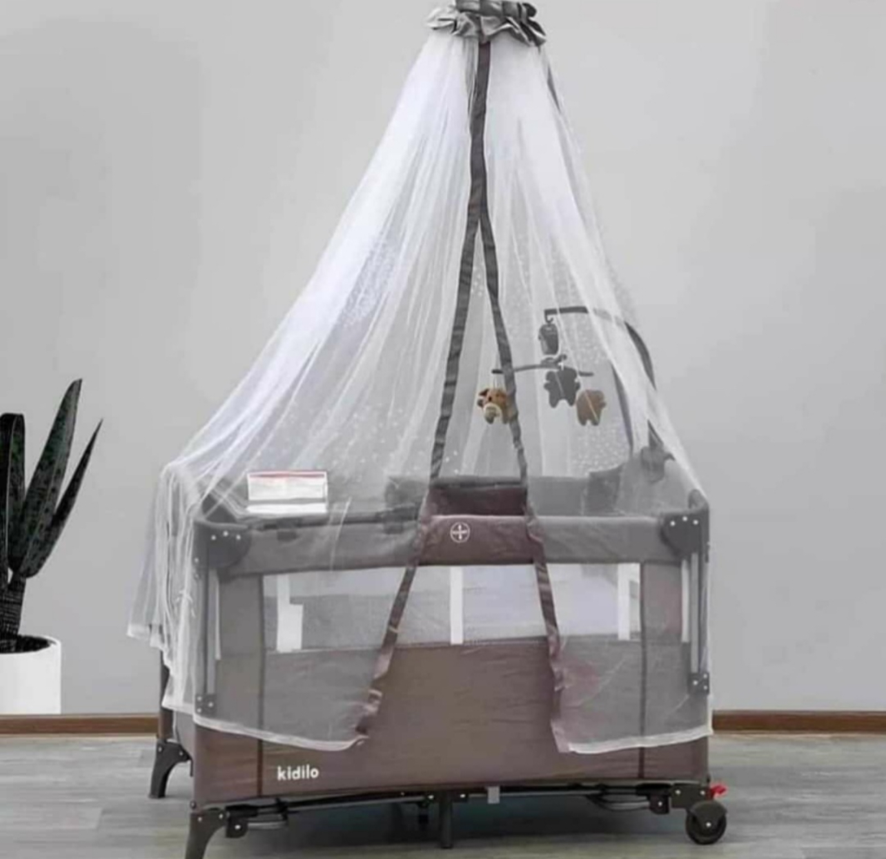 4-in-1 Baby Bassinet and Playpen