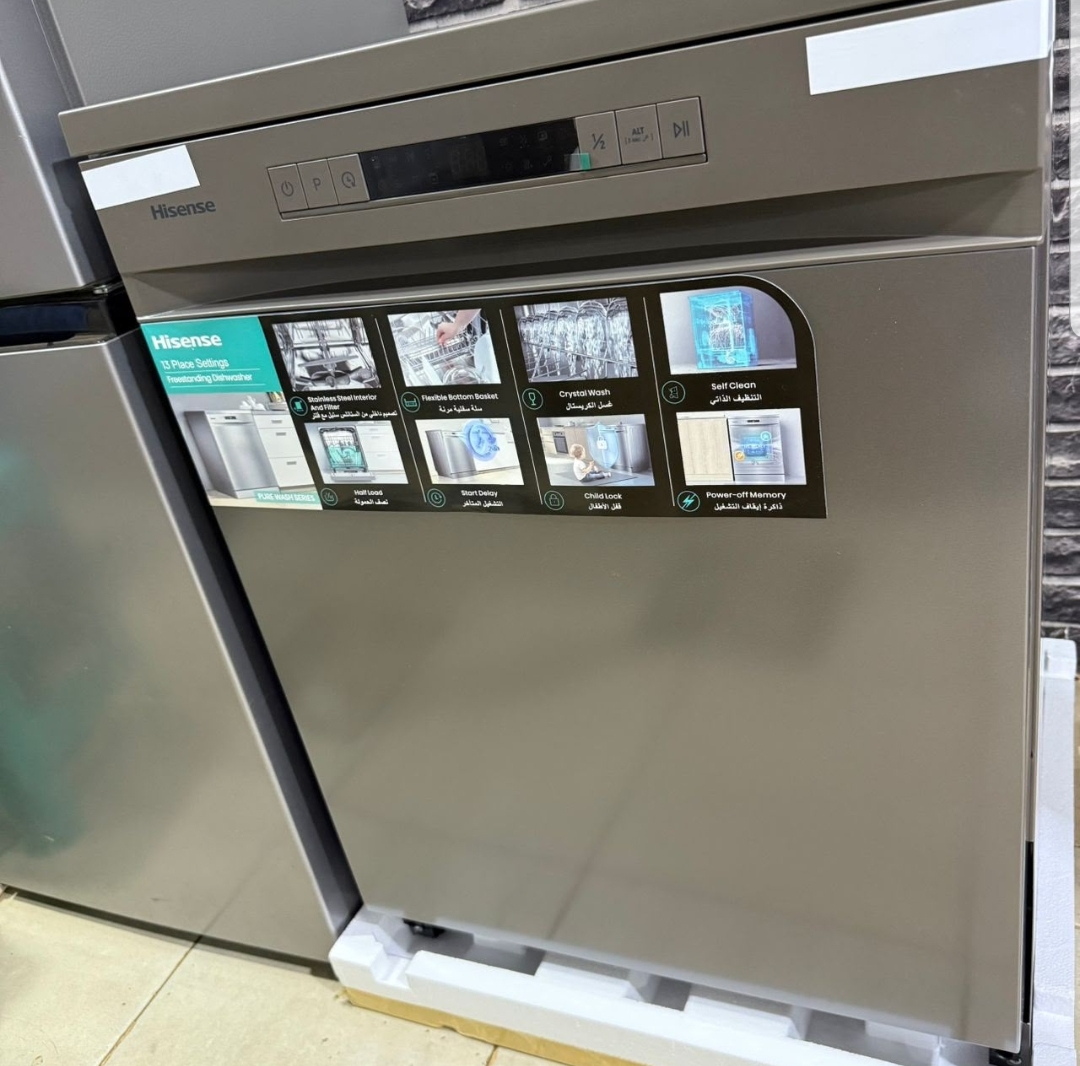 Hisense  freestanding 13 plate dishwasher
