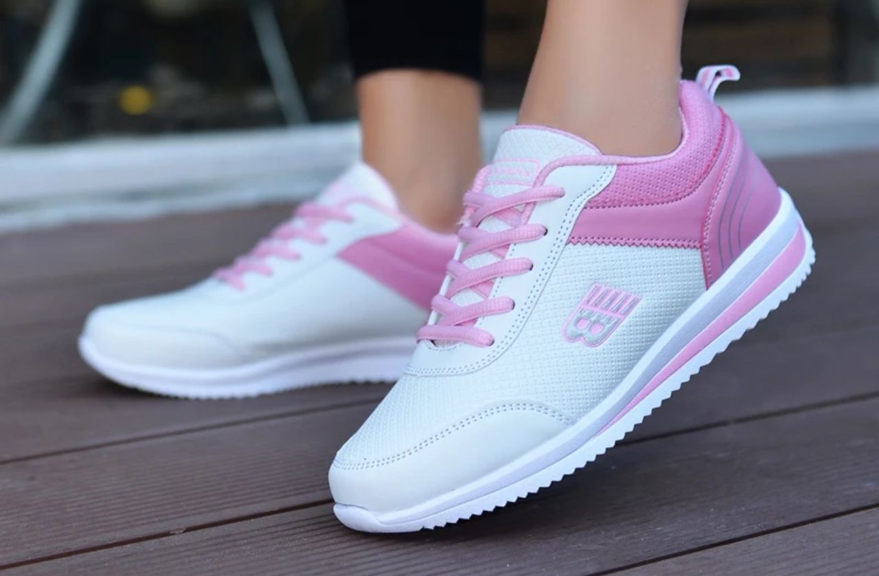 Ladies Running sneakers